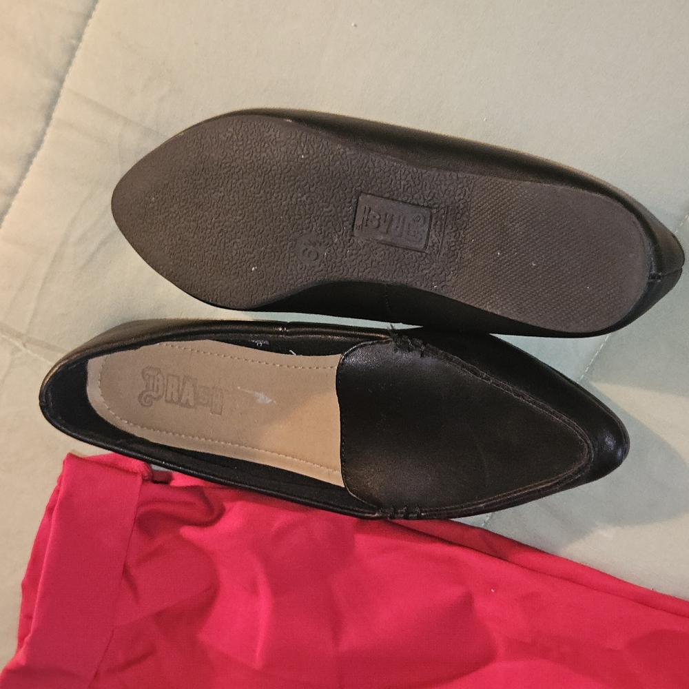 Brash black flats